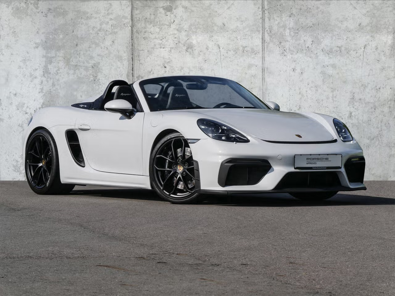 Porsche 718 Spyder blanche